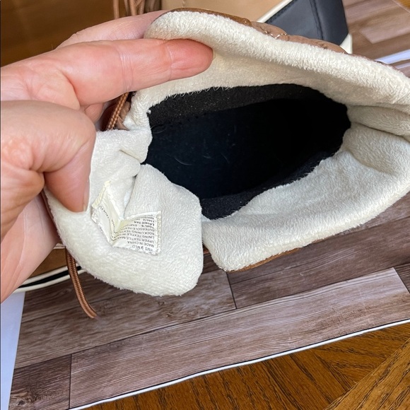 Totes Brown and Black Winter Boots - Picture 5 of 7